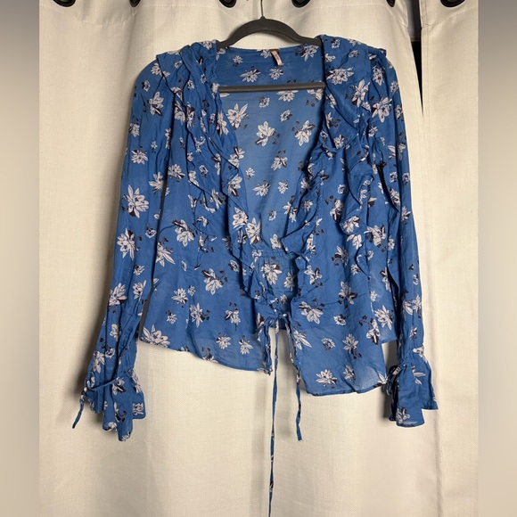 Free People Amanda Ruffle Top in Blue and White Cool Combo Size XS - Picture 5 of 15